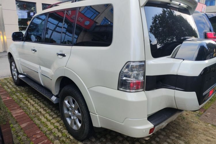 Used Mitsubishi Pajero 2020 3.0L Automatic Standard Edition Rear Left 45 Deg