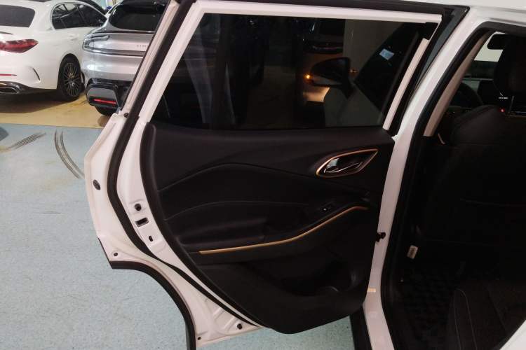 Used SOL E40X 2021 Silver Armor Edition