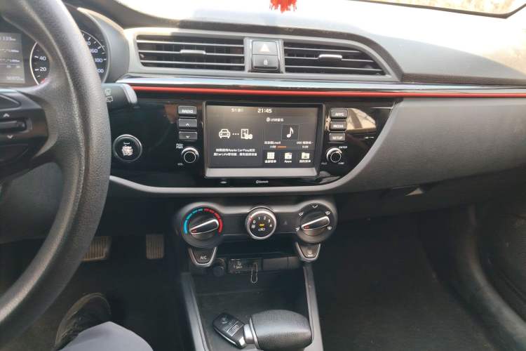 Used Kia KX Cross 2017 1.4L AT GLS Audio And AC Panel