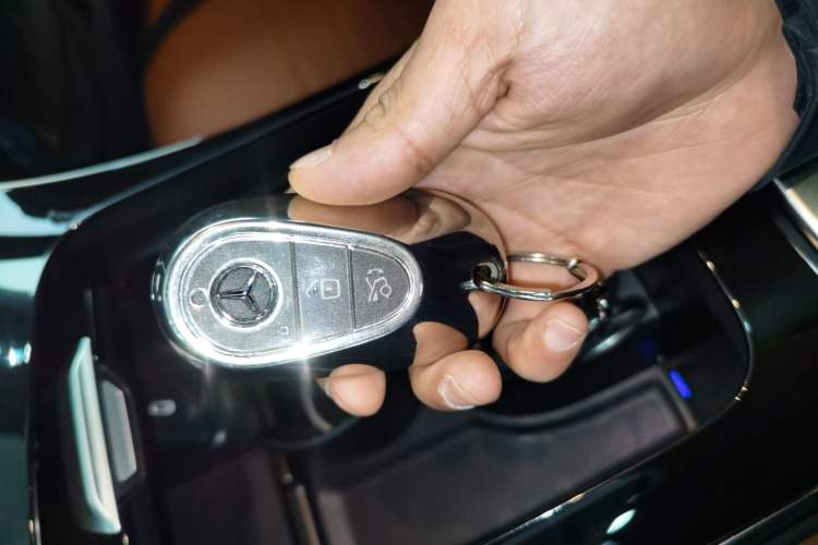 Used Mercedes-Benz GLC 2023 GLC 260 L 4MATIC Luxury Model 5 Seats