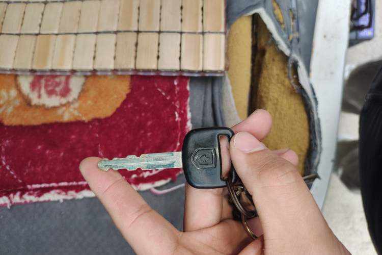 Used Jinbei Hiace 2011 2.0L 5th Generation Kuaiyunwang Standard Version 4G19