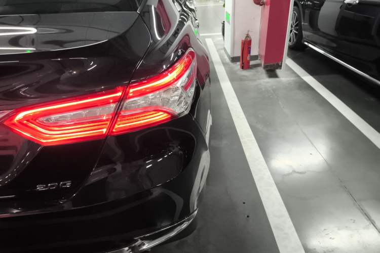 Used Toyota Camry 2023 2.0G Luxury Edition Right Rear Taillight