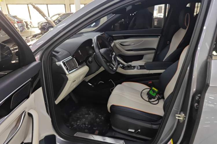 Used BYD Song PLUS New Energy 2021 DM-i 110KM Flagship PLUS Driver Seat