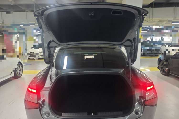 Used XPeng P7 2020 562N Performance Edition Trunk