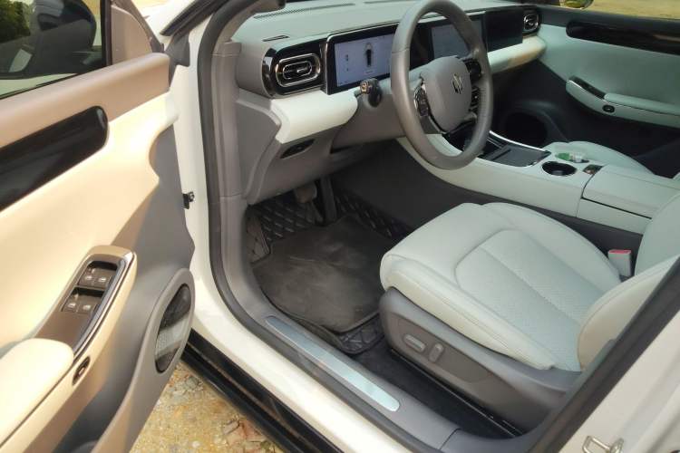 Used Leapmotor C01 2022 Rear-Drive Ultra-Long Range Version Driver Seat