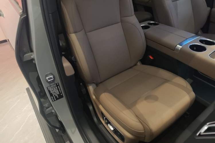 Used Li Auto L9 2025 Ultra Smart Refreshed Edition Right Front Seat