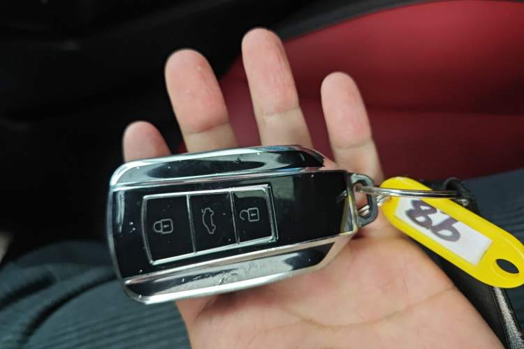 Used Dongfeng Aeolus Yixuan MAX 2021 1.5T Ultra-Stylish Trendsetter Edition Vehicle Key