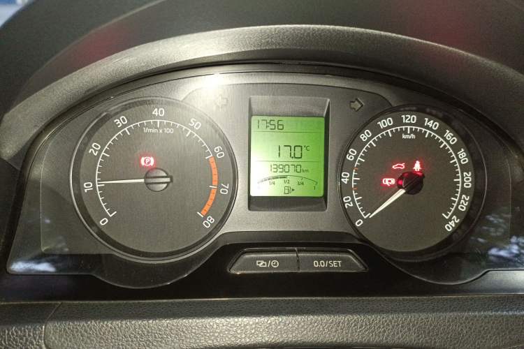 Used Skoda Rapid Spaceback 2014 1.6L Manual Enjoyment Edition