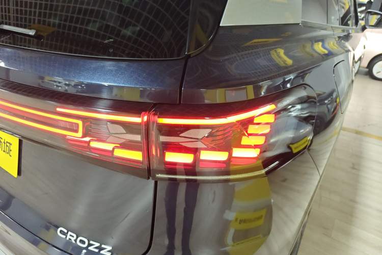 Used Volkswagen ID.6 CROZZ 2022 Long-Range PRO Edition