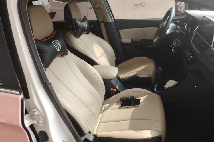 Used Baojun 310W 2017 1.5L Manual Fashion Edition China VI