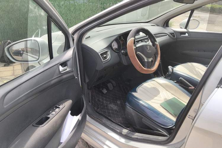 Used Peugeot 308 2014 Enjoy Edition Classic 1.6L Manual YouShang Model Driver Seat