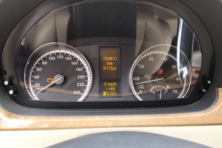 Used Mercedes-Benz Viano 2013 3.0L Hospitality Edition