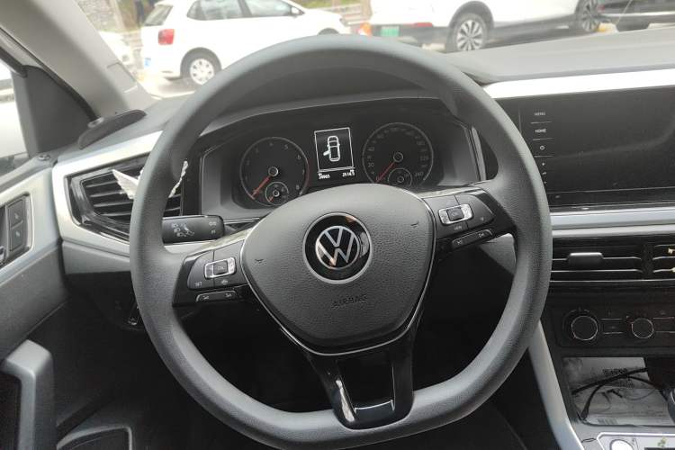 Used Volkswagen Polo 2021 Plus 1.5L Automatic Colorful Tech Edition Steering Wheel