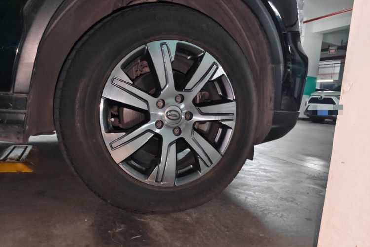 Used GAC Trumpchi GS7 2017 320T Two-Wheel-Drive Luxury Smart Connectivity Model
