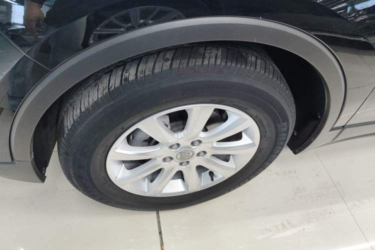 Used Buick Envision 2020 20T Two-Wheel Drive Leading Version Left Front Wheel Hub