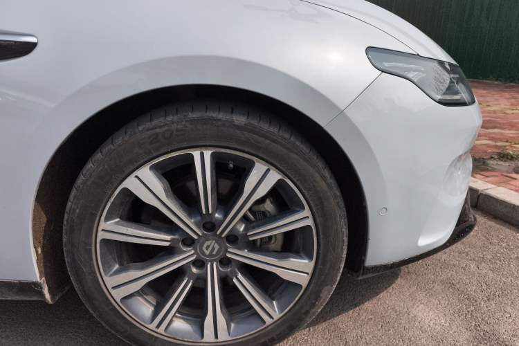 Used Leapmotor C01 2023 Range-Extended 316 Smart Edition Right Front Wheel Hub