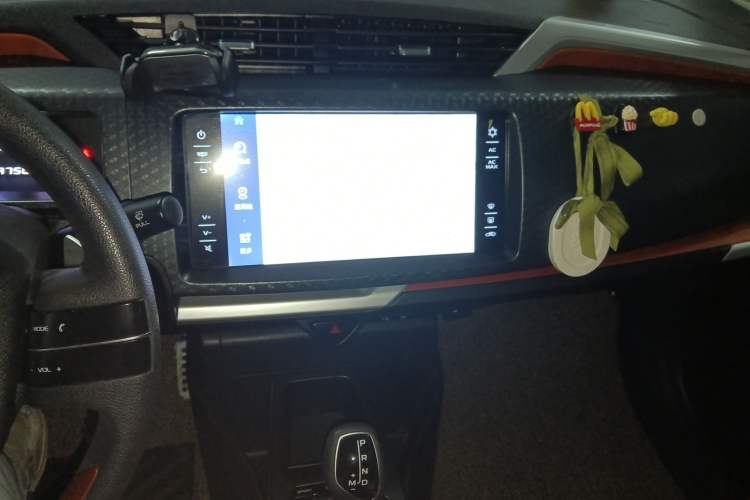 Used Geely Auto Vision X1 2017 1.3L Automatic Player Edition
