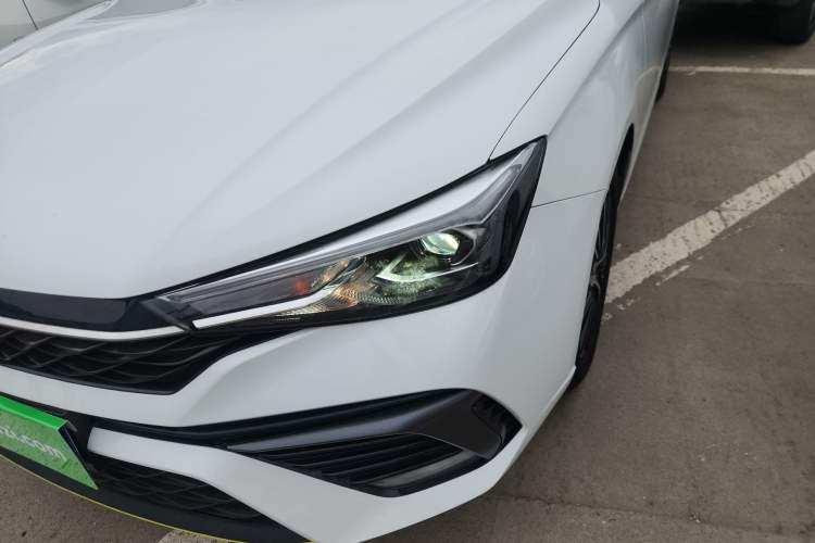 Used Roewe i5 2021 1.5L Manual Platinum Edition Left Front Headlight