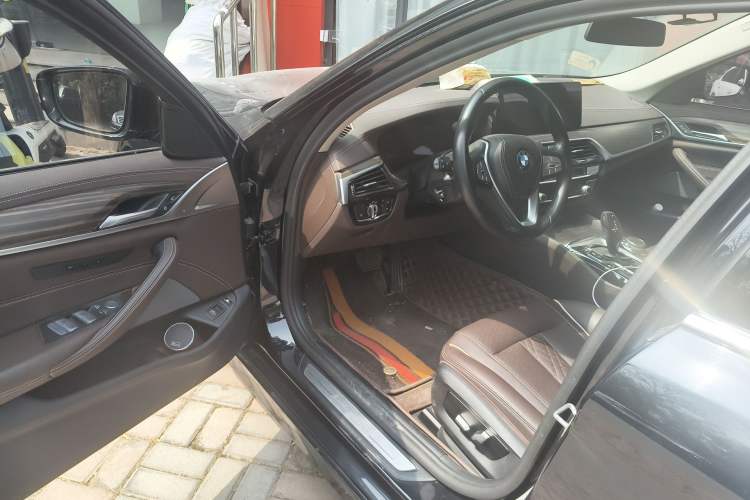 Used BMW 5 Series New Energy 2022 Updated Version 535Le Luxury Package

