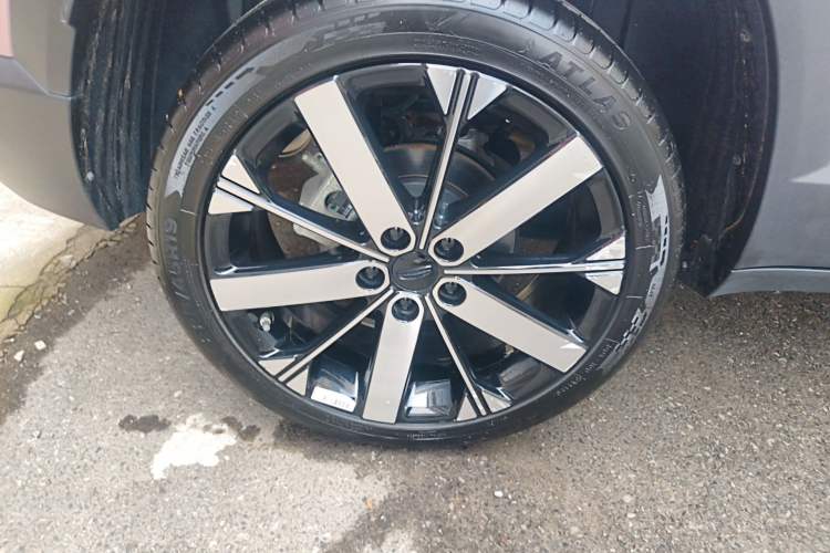 Used Geely Auto icon 2023 1.5TD Chocolate Smoothie Edition
