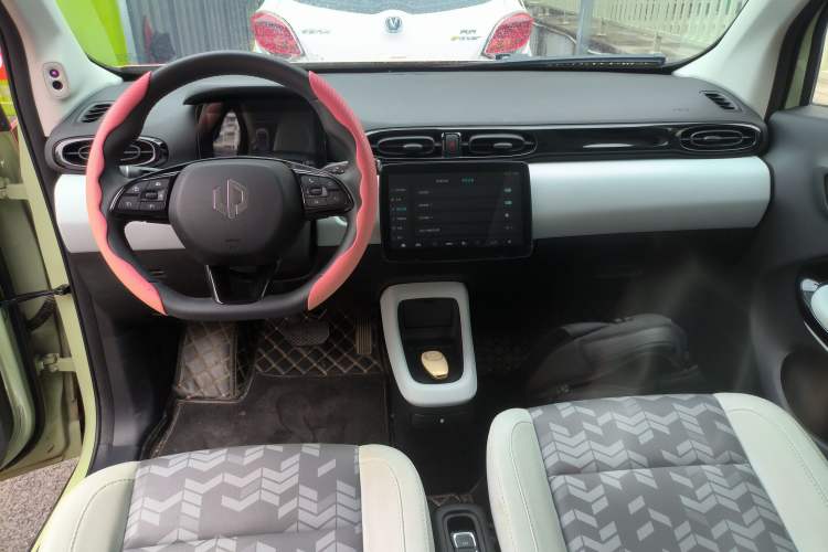 Used Leapmotor T03 2022 Star Diamond Edition Center Console