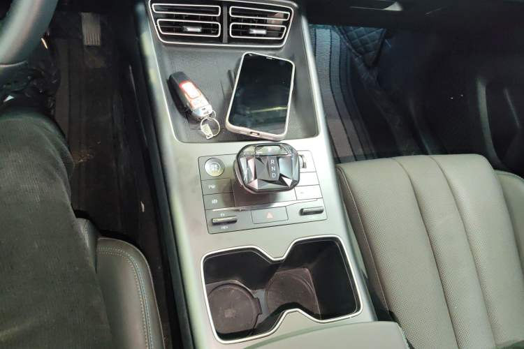 Used BYD Song Pro New Energy 2025 Second-Generation Intelligent Driving Version DM-i 115KM Excellence Edition Gear Lever