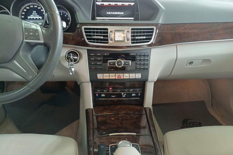 Used Mercedes-Benz E-Class 2014 Facelifted E 260 L Luxury Edition