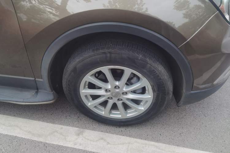 Used Buick Envision 2016 20T Four-Wheel Drive Elite Model Right Front Wheel Hub