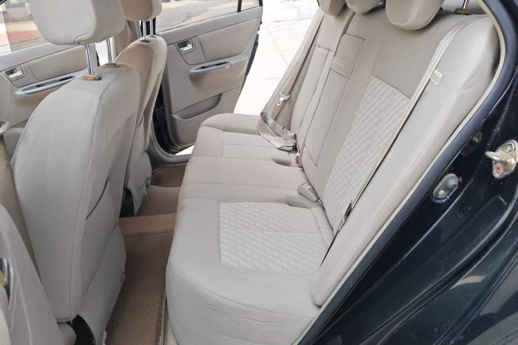 Used Geely Auto Ocean 2012 Energy-Saving Model 1.5L Manual Elite Edition Left Rear Seat