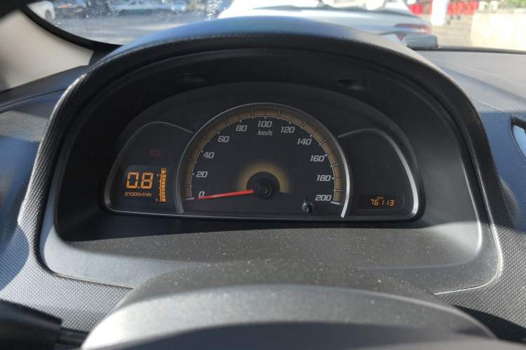 Used Chevrolet Sail 2013 Sedan 1.2L Manual Fashionable Happiness Edition
