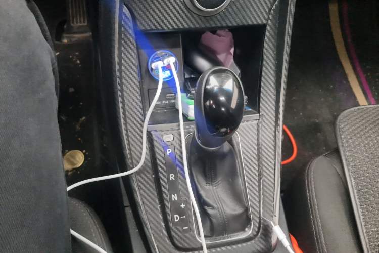 Used Hyundai Elantra (5th Generation / Langdong) 2016 1.6L Automatic Smart Version Gear Lever