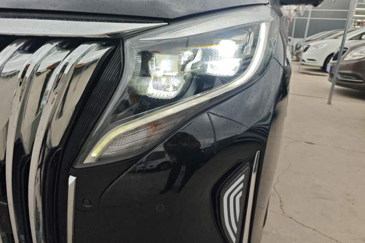 Used GAC Trumpchi M8 2021 Lingxiu Series 390T Ultimate Edition Left Front Headlight