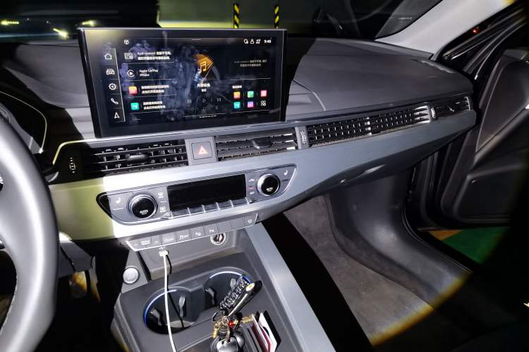 Used Audi A4L 2022 40 TFSI Luxury Dynamic Model