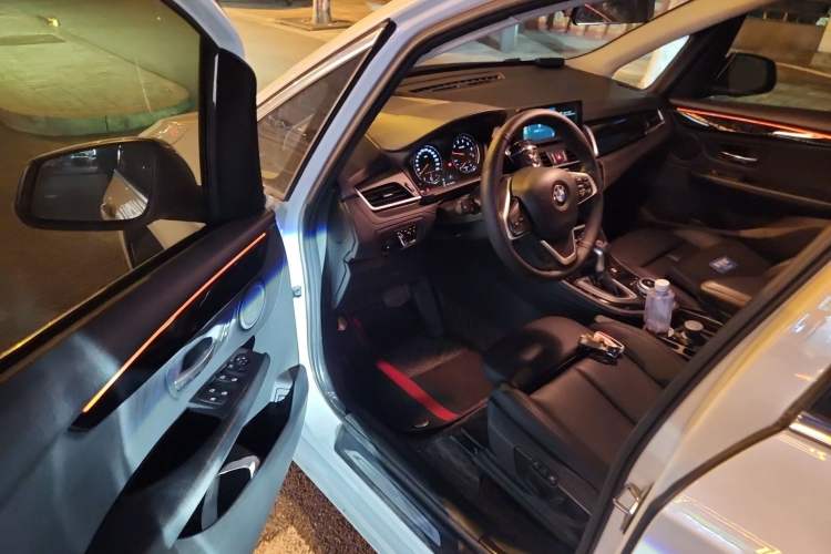 Used BMW 2 Series Active Tourer 2019 218i Luxury Sports Package Driver Seat