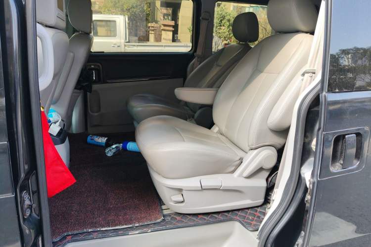 Used JAC Refine M5 2013 2.0T Gasoline Automatic Business Edition