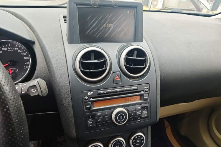 Used Nissan Qashqai 2011 2.0 XV Lea CVT 2WD
