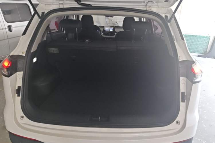 Used Baojun 510 2017 1.5L manual Comfort trim