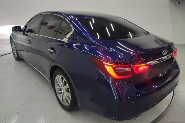 Used Infiniti Q50L 2018 2.0T Comfort Edition China VI Standard
