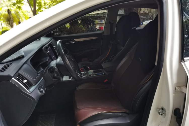 Used Roewe i6 New Energy 2017 45T Hybrid Connect & Smart Enjoyment Edition