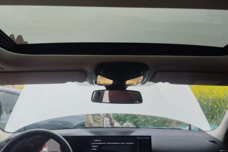 Used BMW i3 2024 eDrive 35 L Headliner