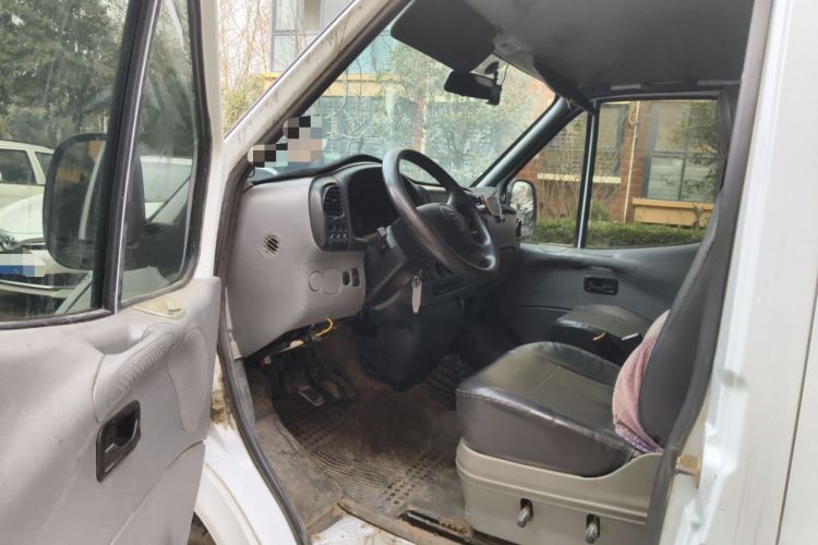 Used Ford Classic Transit 2015 2.8T Diesel Multi-Function Vehicle Short Wheelbase 6-Seater Mid-Roof Edition JX493ZLQ4