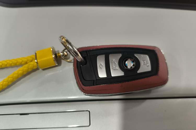 Used BMW 5 Series GT 2017 528i Leading Model