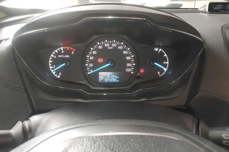 Used Ford Escort 2015 1.5L Automatic Fashion Model Instrument Cluster