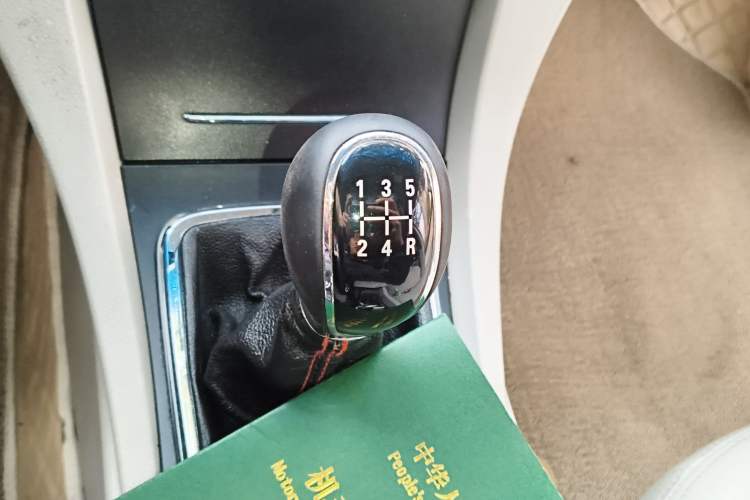 Used Geely Auto Emgrand 2014 Sedan 1.5L Manual Elite Model
