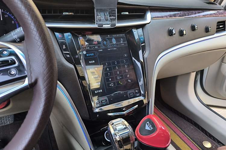 Used Cadillac XTS 2013 28T Comfort Model
