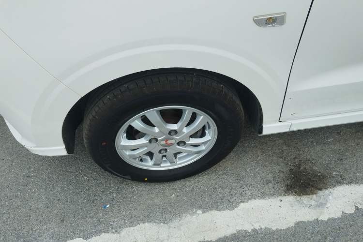 Used Wuling Hongguang 2019 1.5L S Standard Version China VI LAR
