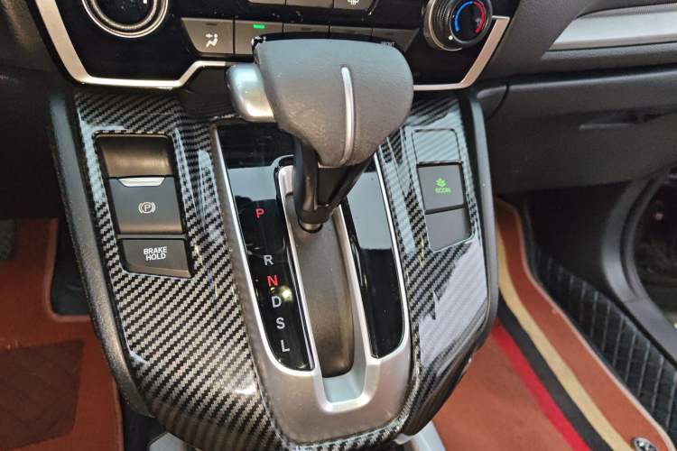 Used Honda CR-V 2019 Brilliant Edition 240TURBO CVT 2WD Comfort Version China VI Emission Standard Gear Lever