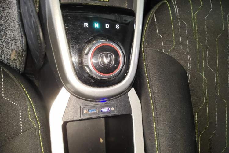 Used Oshan Benni E-Star 2021 National Edition Xin Yue Version (Fast-Charging Edition) Lithium Iron Phosphate (31.95 kWh)