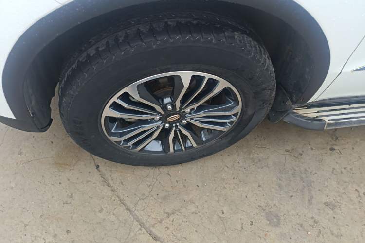 Used Geely Auto Vision X6 2016 1.8L Manual Luxury Model
