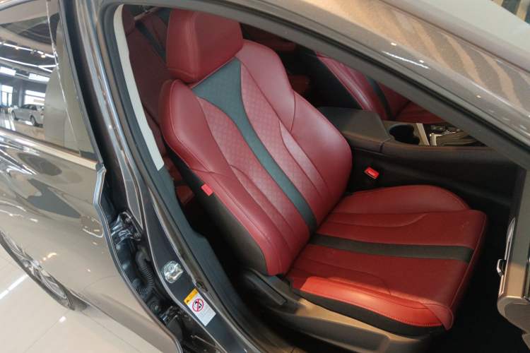 Used CHANGAN Eado 2021 PLUS Blue Whale NE 1.4T GDI DCT Prestige Model Right Front Seat